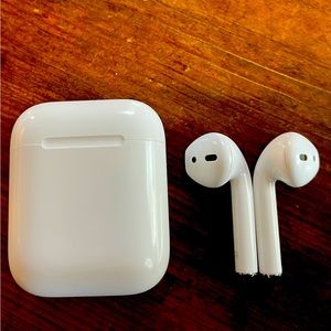Apple AirPods